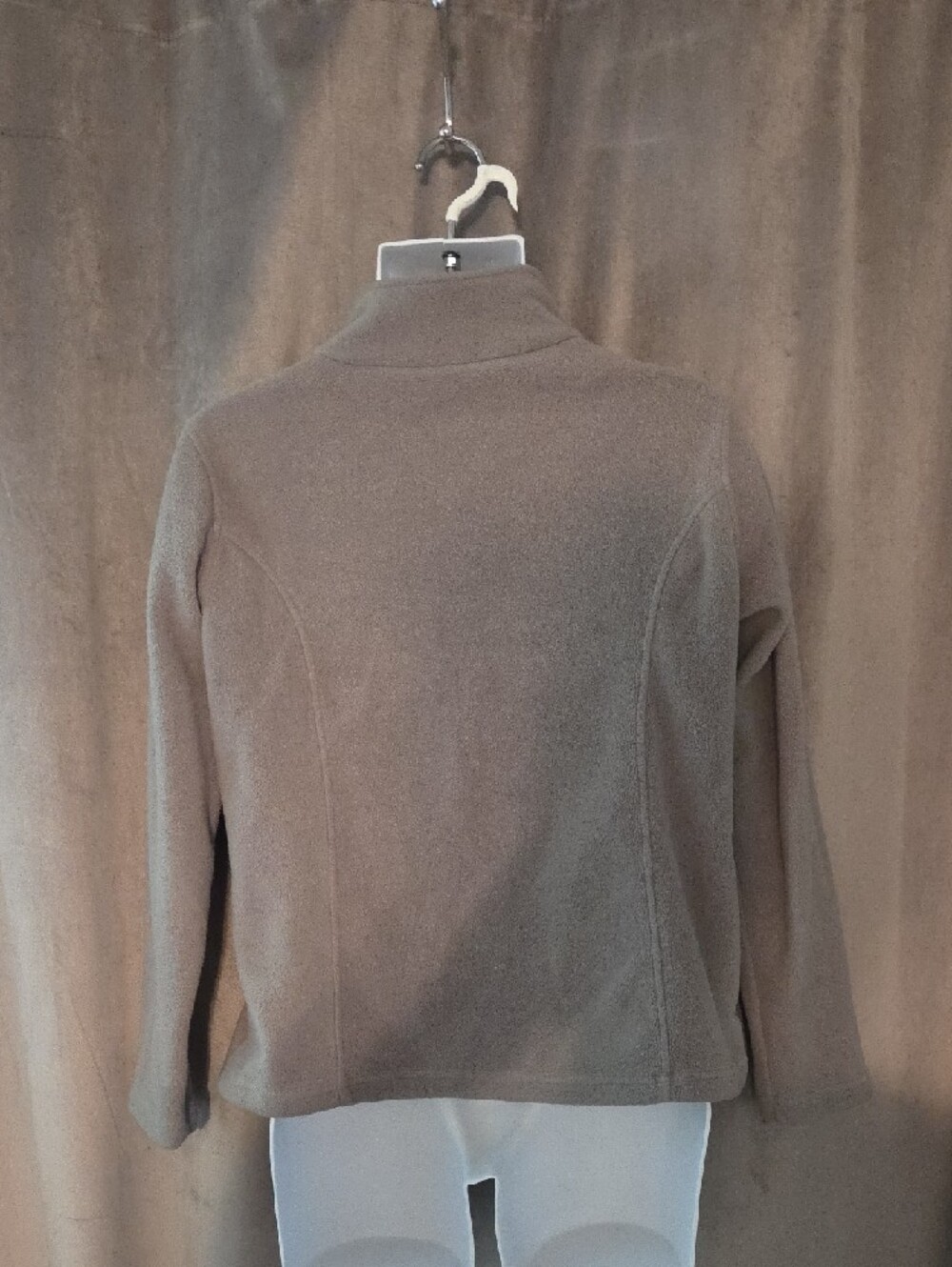 Cabela's Women's Medium Taupe Full-Zip Teddy Fleece Jacket - Picture 2 of 5